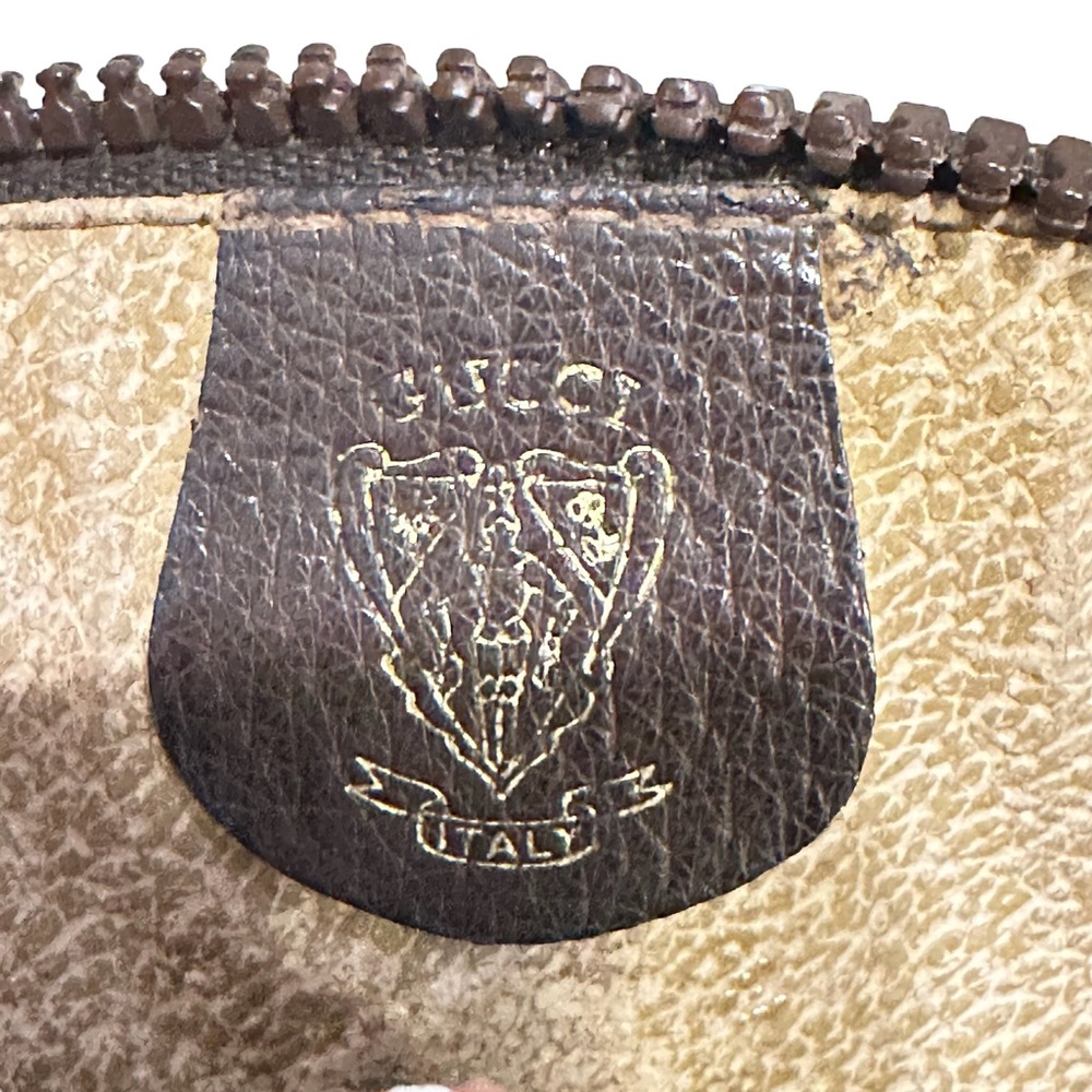 Gucci Beige GG Supreme Crossbody Bag with Green-Red Strap - Picture 10 of 11
